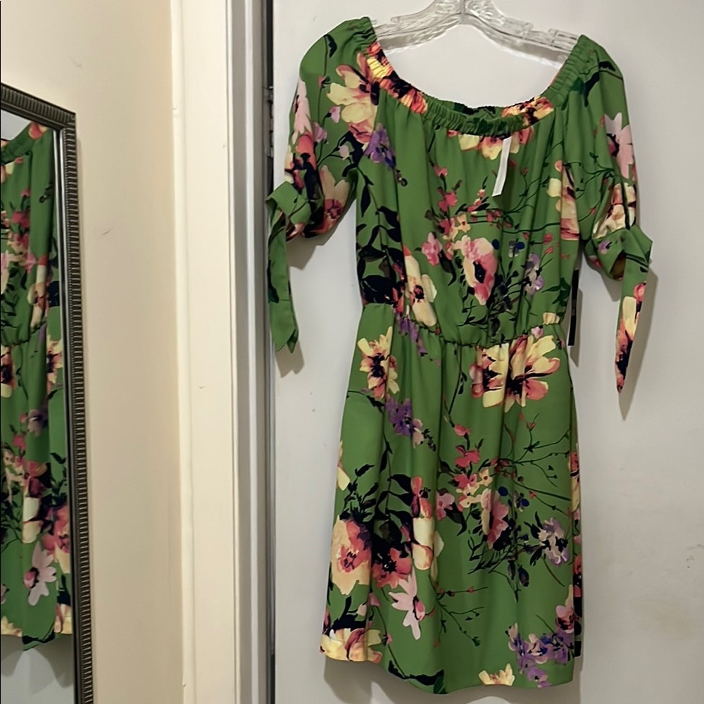 New York & Company Green Puff Sleeve Sundress